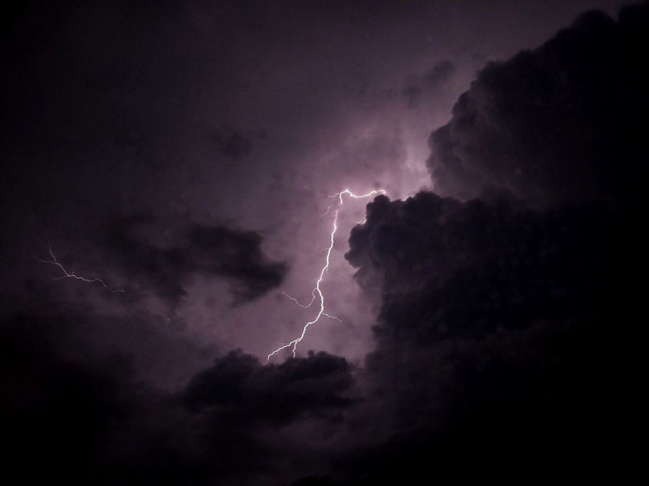 Projeto de campanha de noites de tempestade